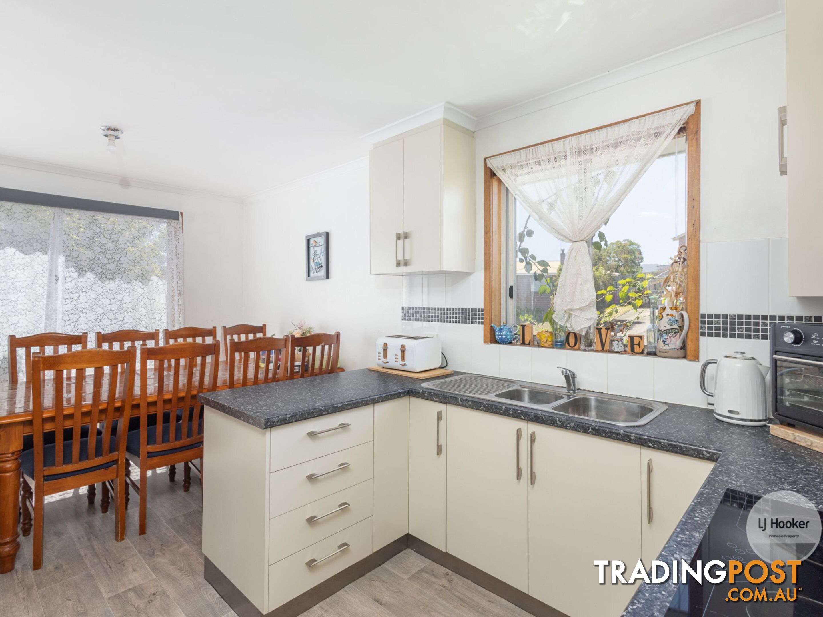 5 Clayton Drive HERDSMANS COVE TAS 7030