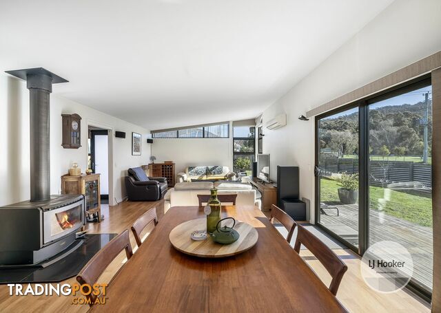 2 Snow Gum Drive SNUG TAS 7054