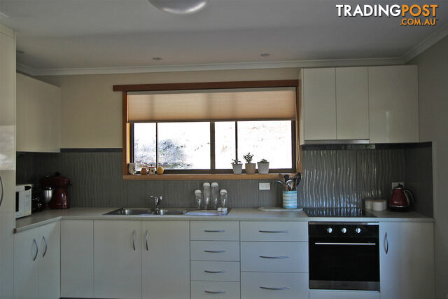 174 Manuka Drive OYSTER COVE TAS 7150