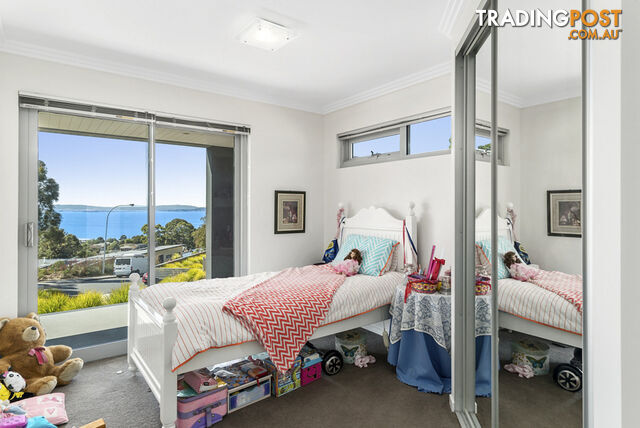 2/16-18 Sandra Drive BLACKMANS BAY TAS 7052