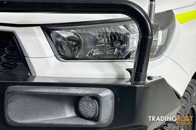2024 TOYOTA HILUX SR (4X4) GUN126R DOUBLE C/CHAS - photo 3 of 27