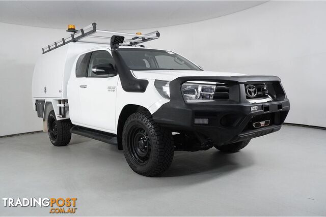 2017 TOYOTA HILUX SR (4X4) GUN126R X CAB UTILITY