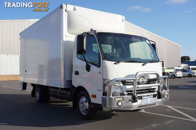 2015 HINO 300 616 AUTO SWB XZU700R CAB CHASSIS