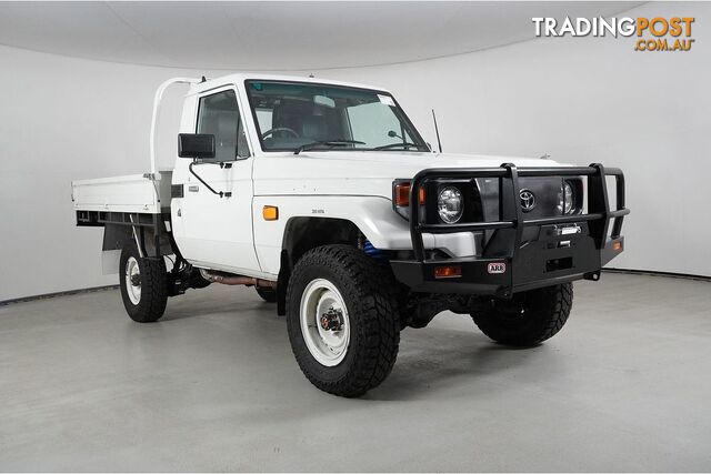 2006 TOYOTA LANDCRUISER (4X4) HZJ79R CAB CHASSIS