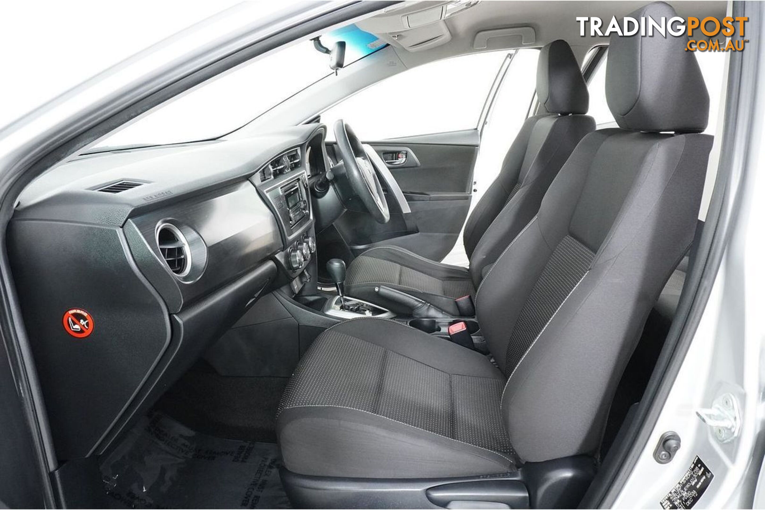 2013 TOYOTA COROLLA ASCENT ZRE182R HATCHBACK