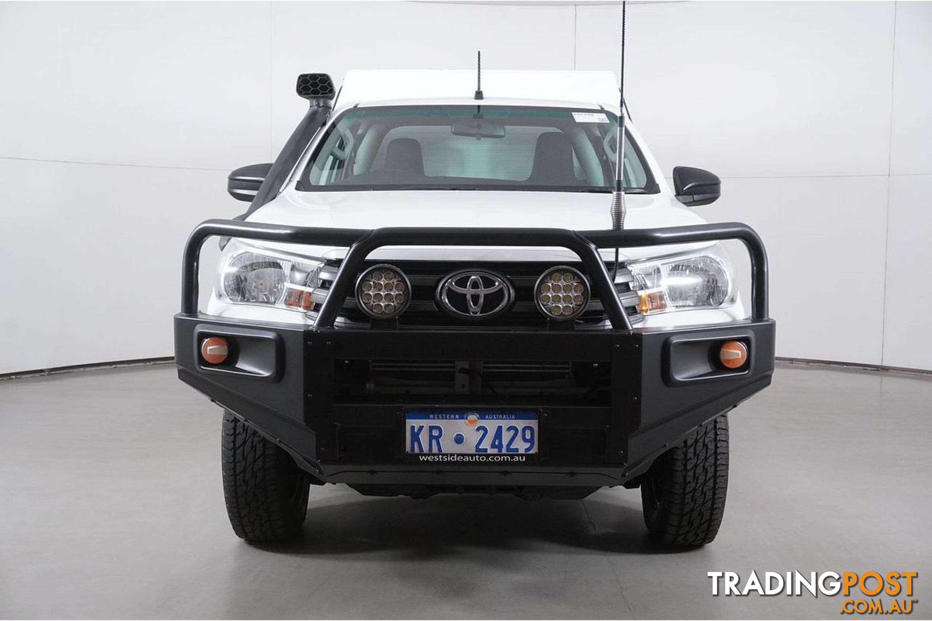 2017 TOYOTA HILUX SR (4X4) GUN126R CAB CHASSIS