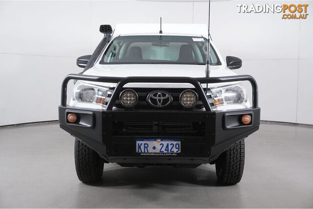 2017 TOYOTA HILUX SR (4X4) GUN126R CAB CHASSIS