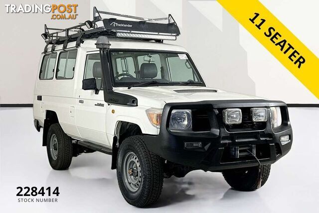 2012 TOYOTA LANDCRUISER WORKMATE (4X4) 11 SEAT VDJ78R MY12 UPDATE TROOPCARRIER