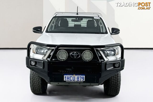 2020 TOYOTA HILUX SR (4X4) GUN126R MY19 UPGRADE DOUBLE C/CHAS - photo 2 of 27