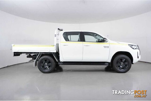 2022 TOYOTA HILUX SR (4X4) GUN126R DOUBLE CAB CHASSIS