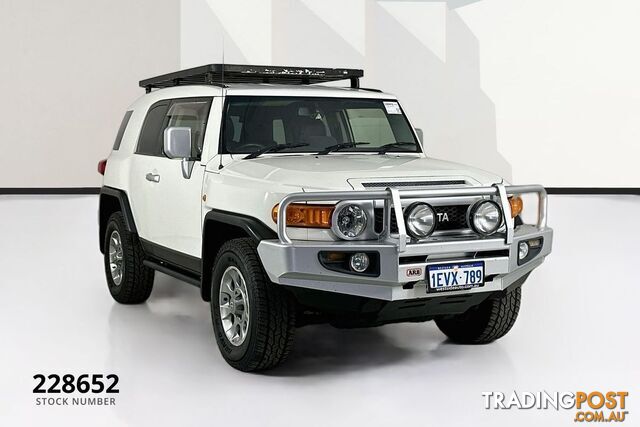 2012 TOYOTA FJ GSJ15R 4D WAGON