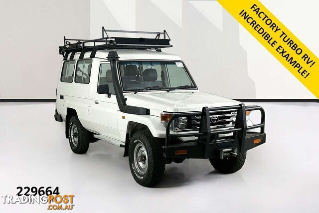 2004 TOYOTA LANDCRUISER RV (4X4) HDJ78R TROOPCARRIER