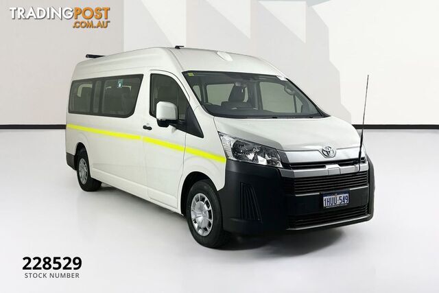 2023 TOYOTA HIACE SLWB COMMUTER (12 SEATS) GDH322R 3D BUS