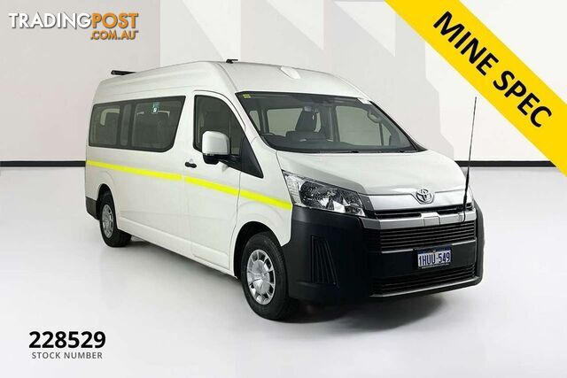 2023 TOYOTA HIACE SLWB COMMUTER (12 SEATS) GDH322R 3D BUS