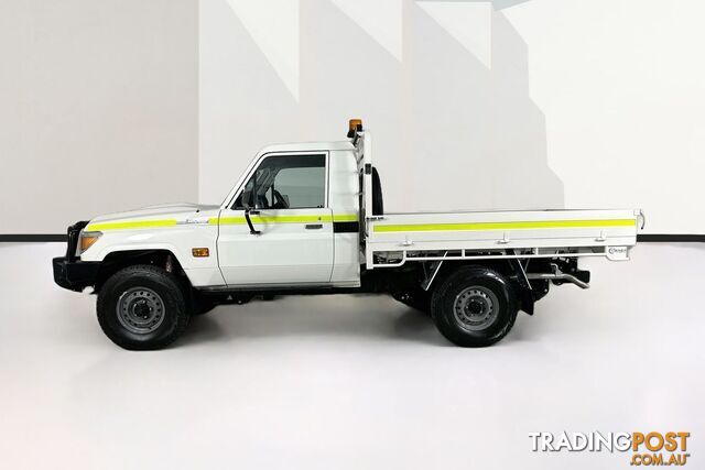 2022 TOYOTA LANDCRUISER WORKMATE VDJ79R C/CHAS - photo 5 of 23