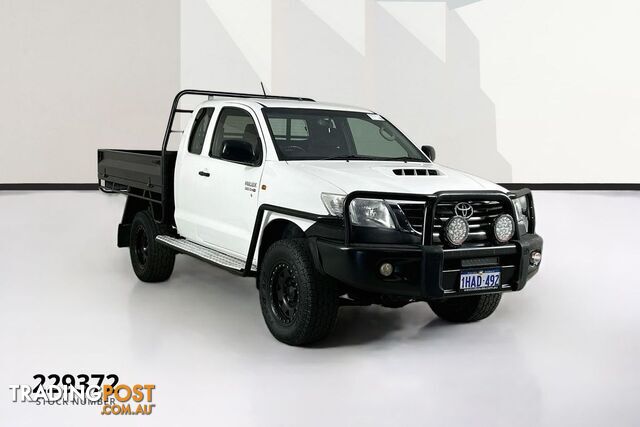 2015 TOYOTA HILUX SR (4X4) KUN26R MY14 X CAB C/CHAS