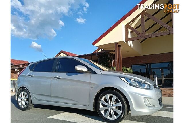 2012 HYUNDAI ACCENT PREMIUM RB HATCHBACK - photo 5 of 16
