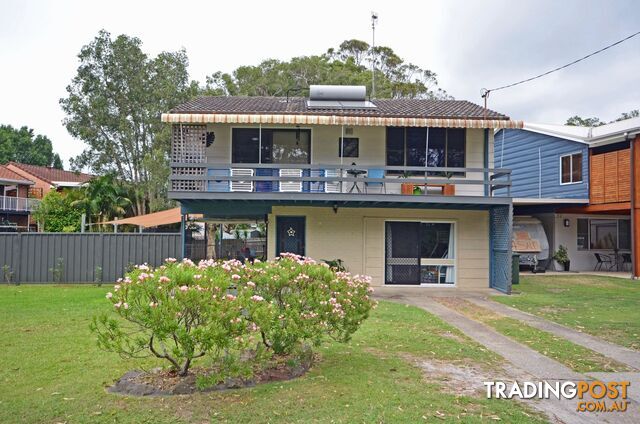 2 Haven Circuit Laurieton NSW 2443