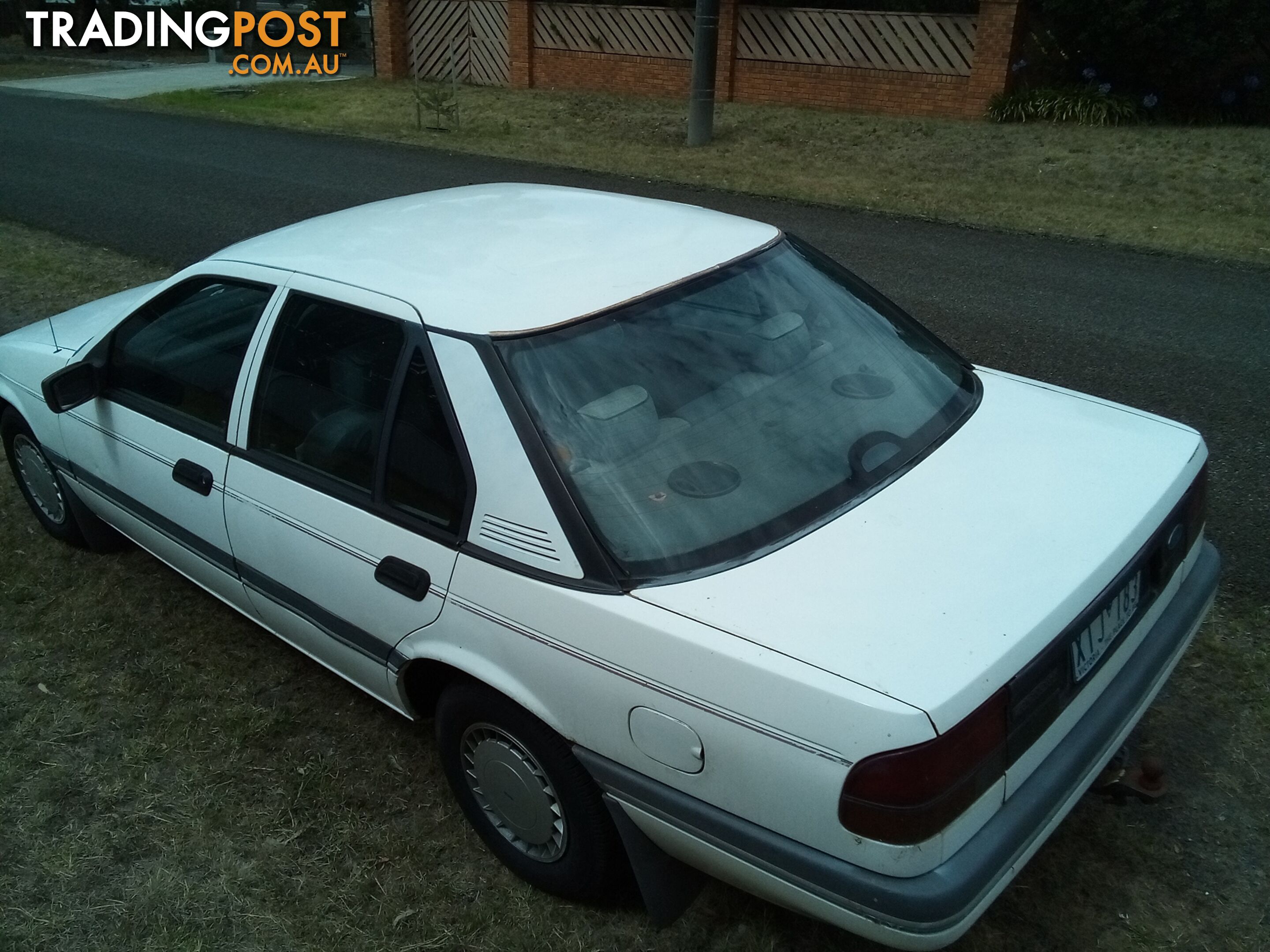 1990 EA Ford Fairmont Falcon Sedan Automatic