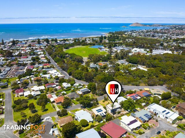 21 Swain Road VICTOR HARBOR SA 5211