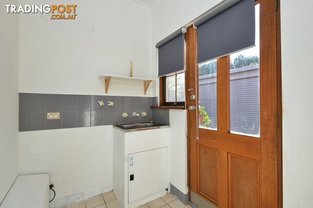 16 Higgins Street ENCOUNTER BAY SA 5211