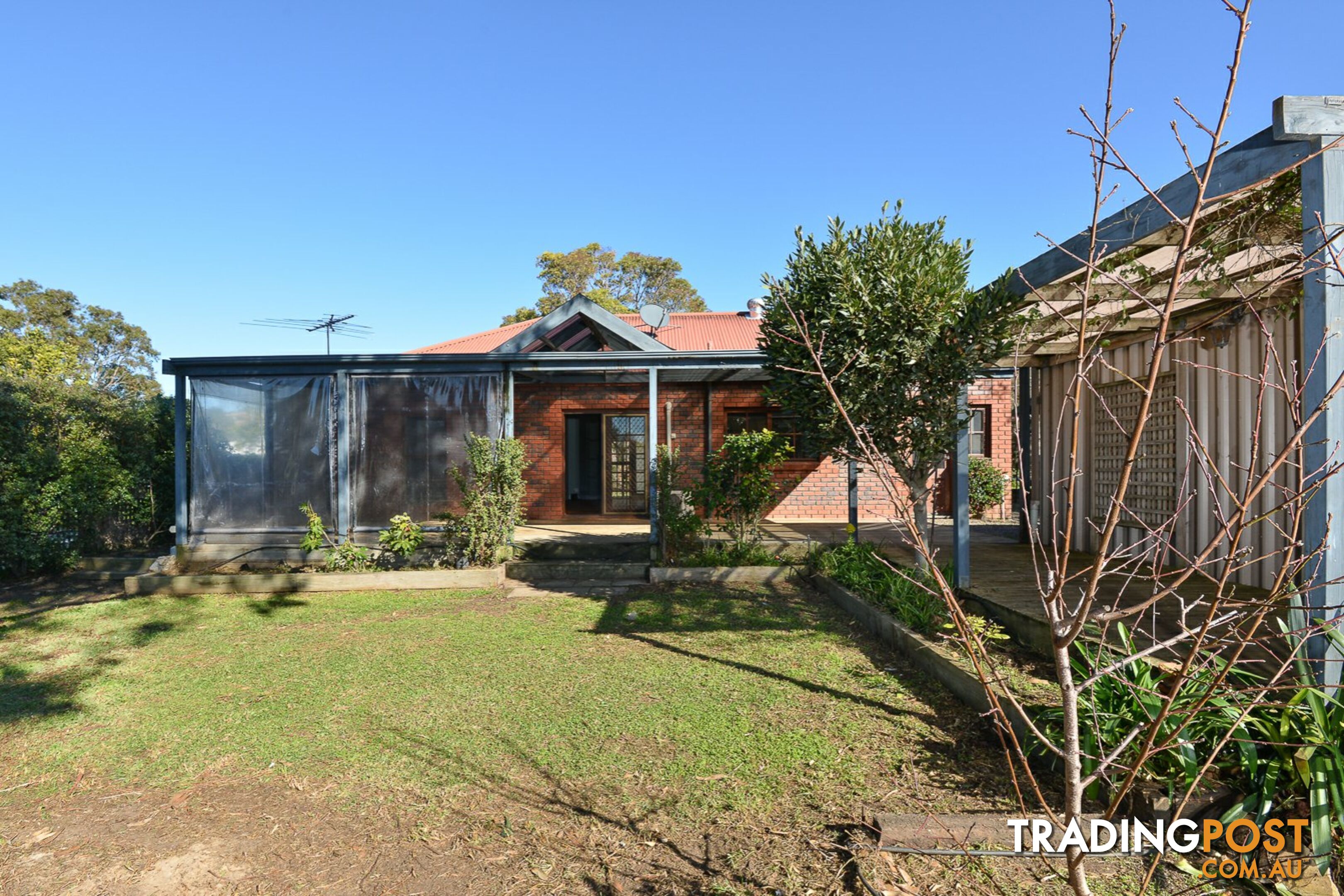 16 Higgins Street ENCOUNTER BAY SA 5211