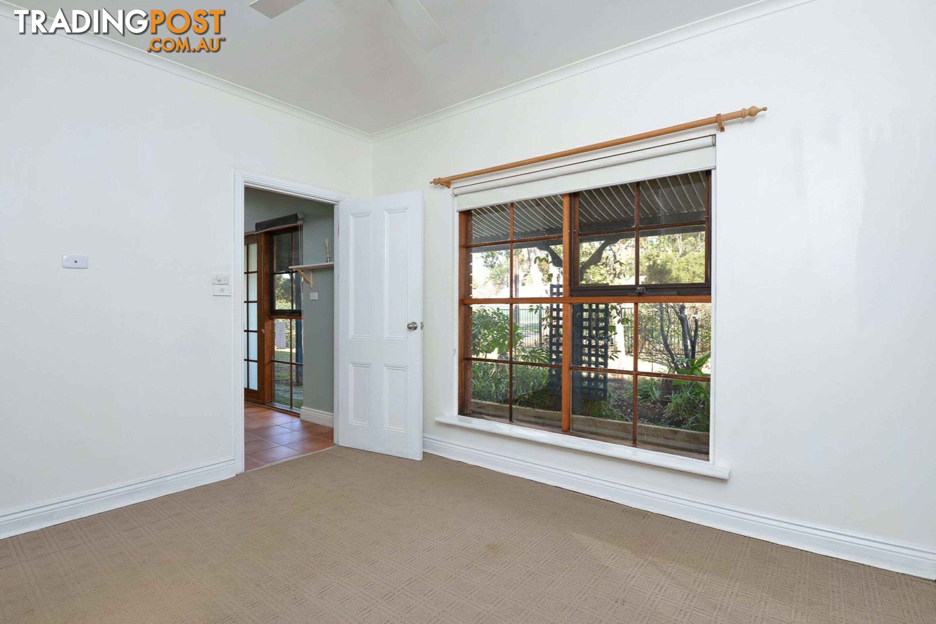 16 Higgins Street ENCOUNTER BAY SA 5211