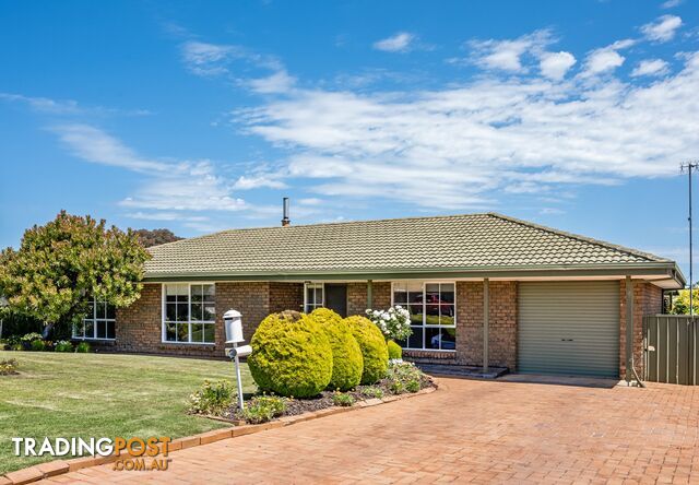 12 Connell Street VICTOR HARBOR SA 5211