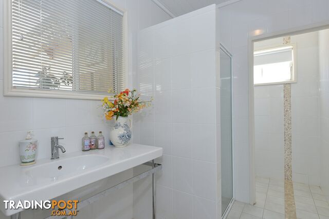 37 Captain Sturt Parade HINDMARSH ISLAND SA 5214