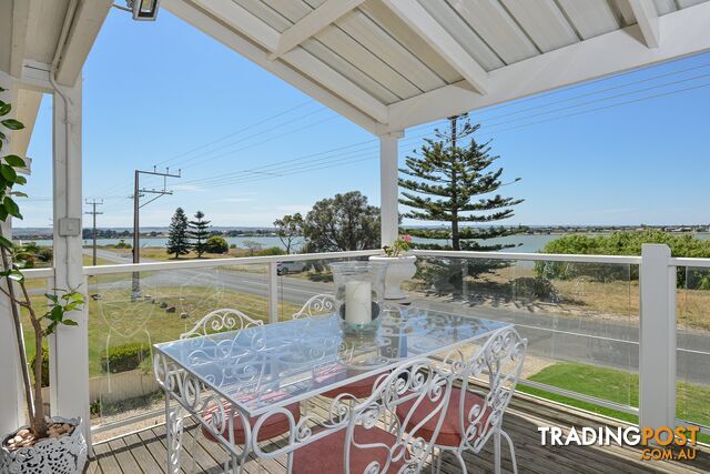 37 Captain Sturt Parade HINDMARSH ISLAND SA 5214