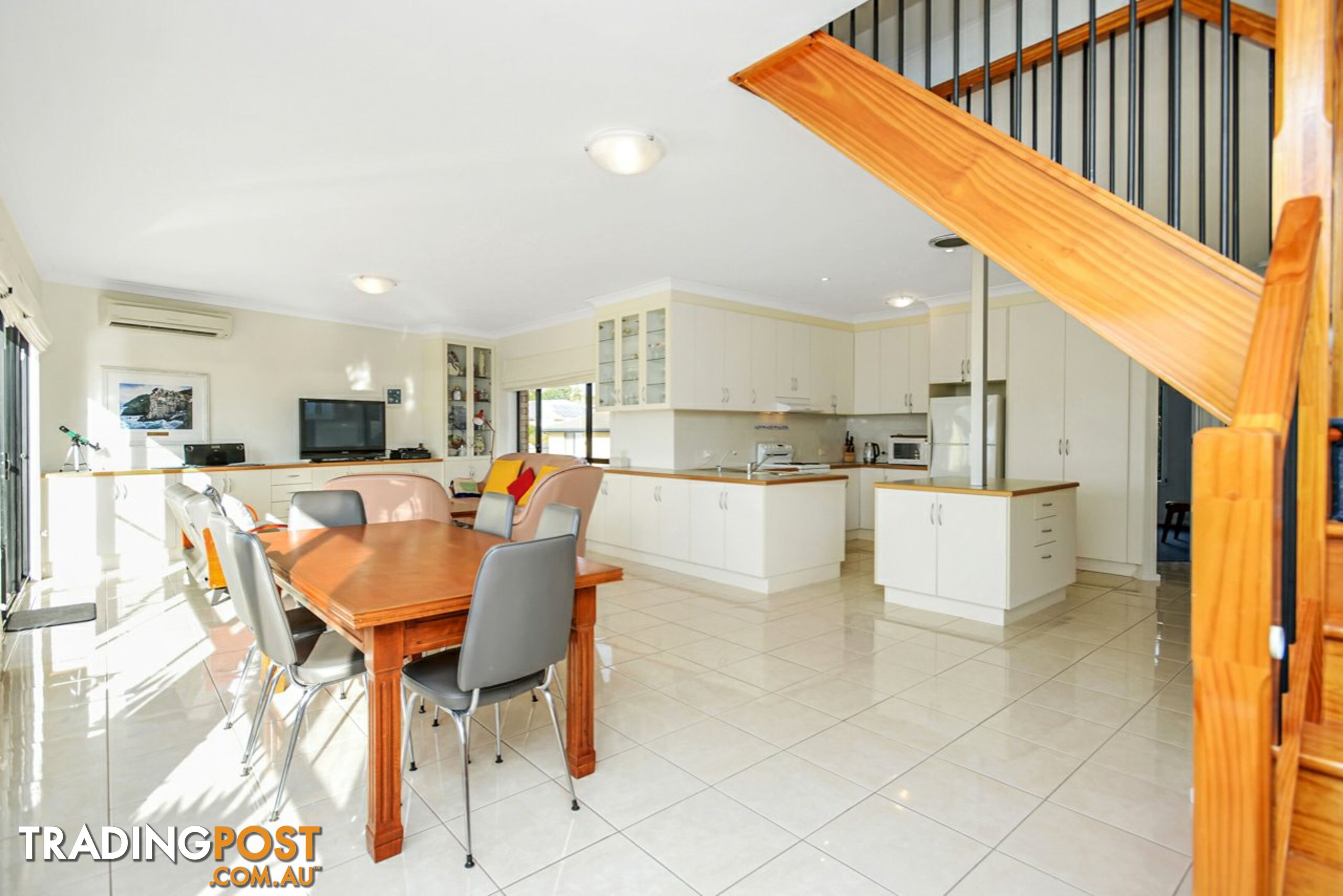 3 Thompson Court ENCOUNTER BAY SA 5211