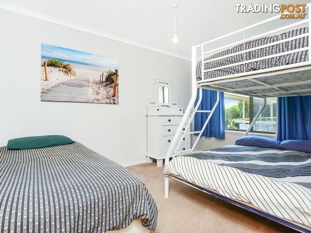 1 Henry Street ENCOUNTER BAY SA 5211