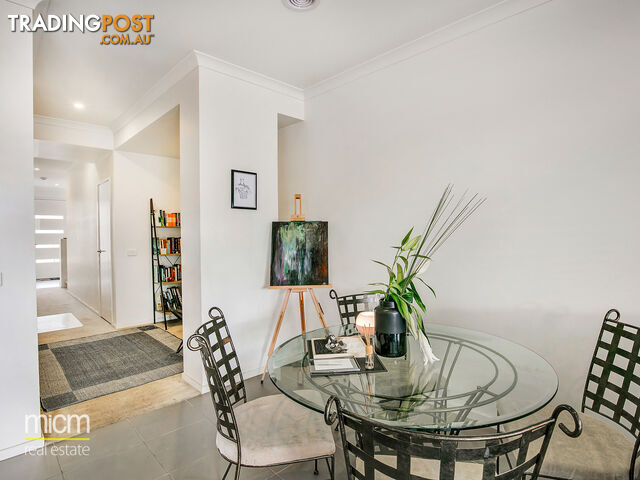 15 Broadbeach Circuit POINT COOK VIC 3030