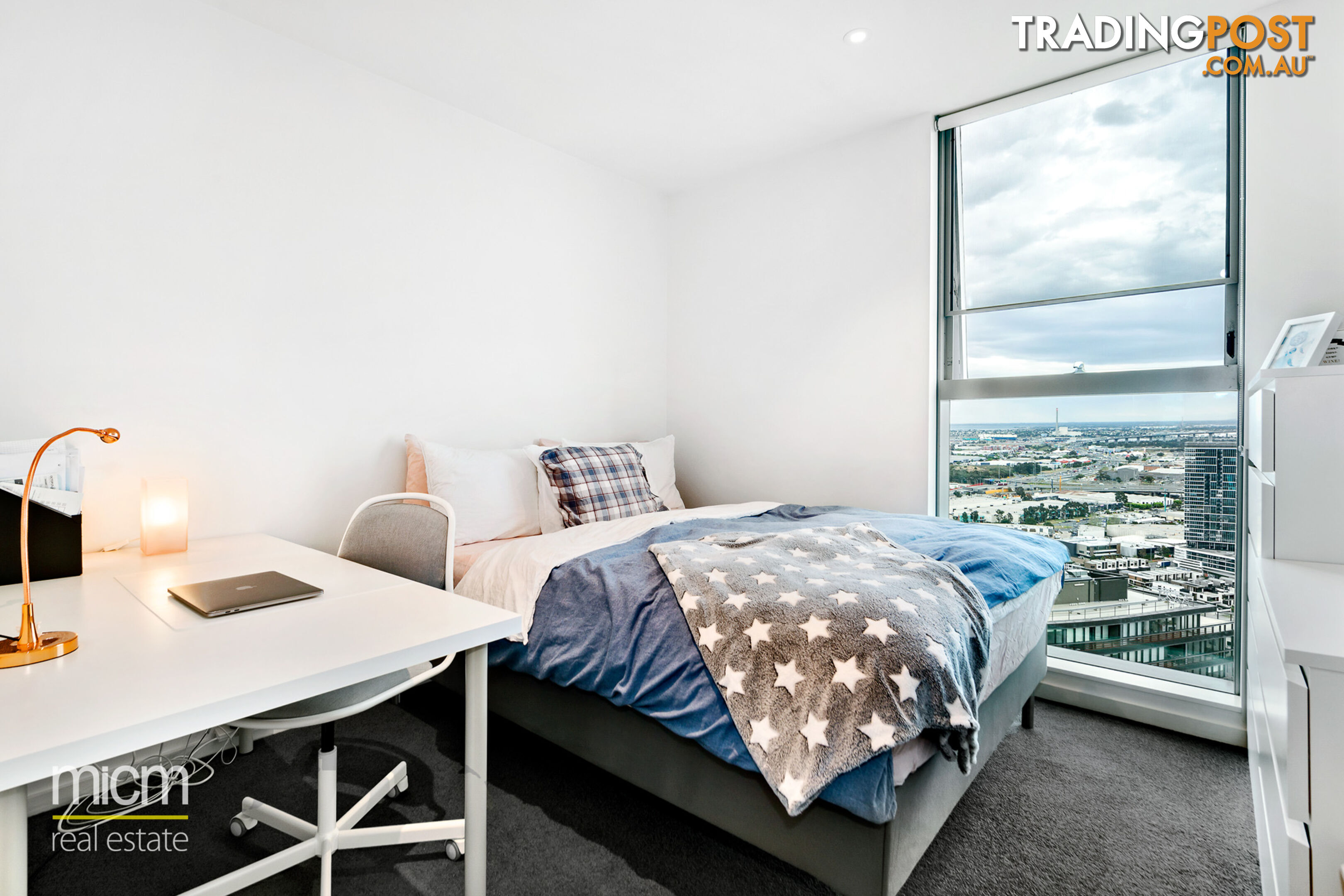 3707E/888 Collins Street DOCKLANDS VIC 3008