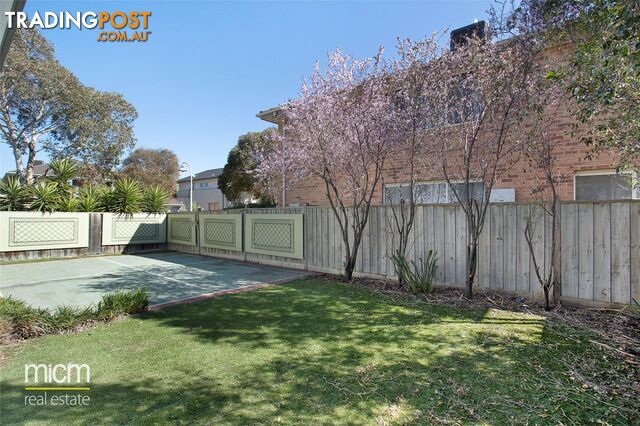 49 Eagleview Place POINT COOK VIC 3030
