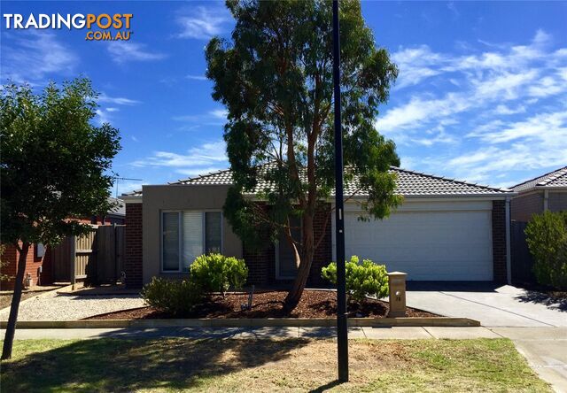 76 James Cook Drive TRUGANINA VIC 3029