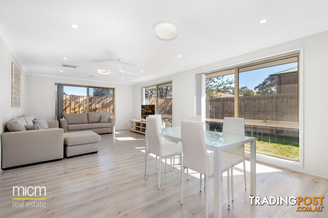 12 Spinningdale Close SEABROOK VIC 3028