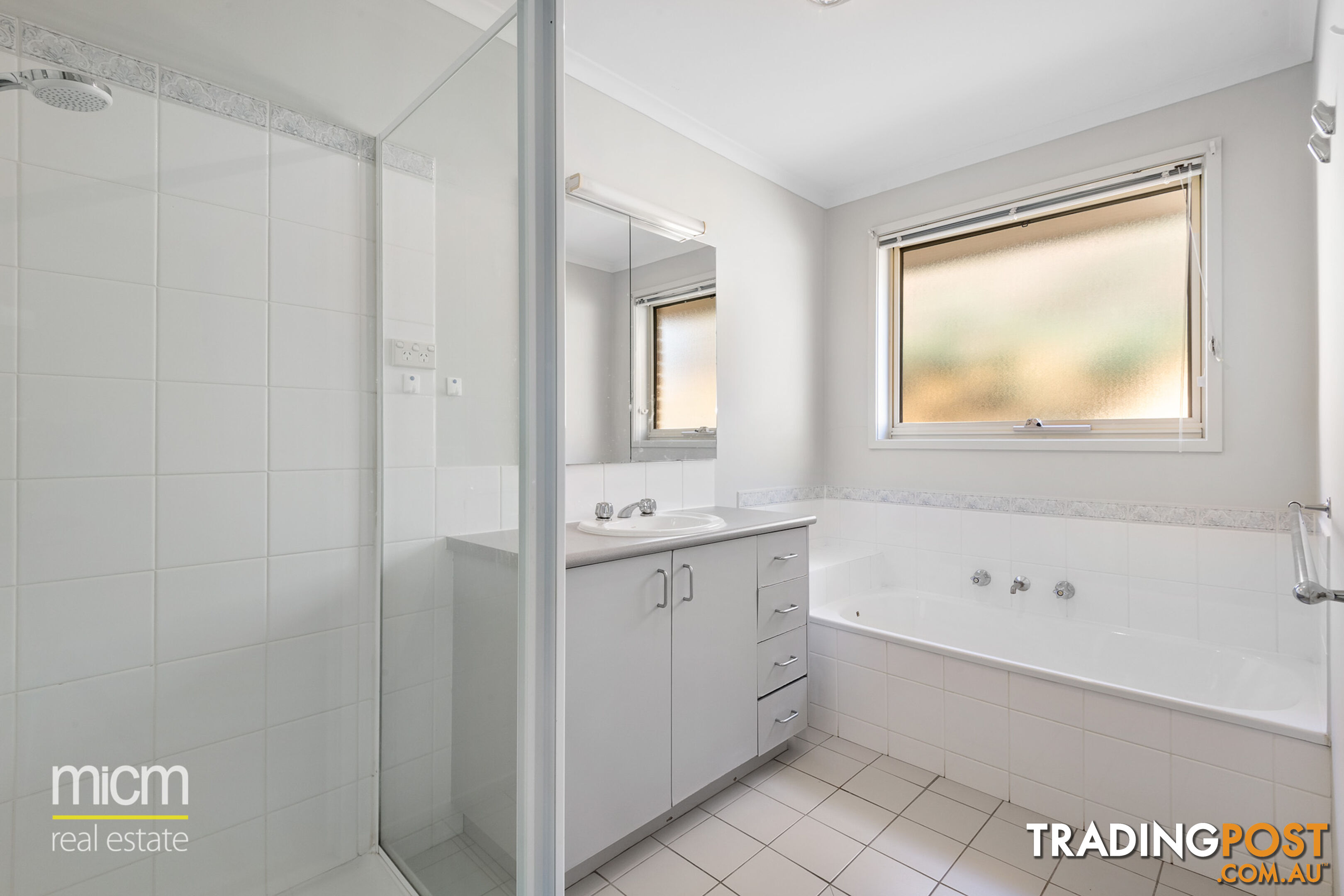 12 Spinningdale Close SEABROOK VIC 3028