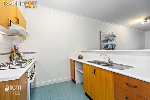 2/56 Leicester Street CARLTON VIC 3053