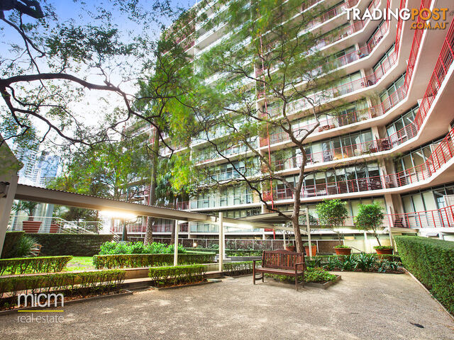 1703/83 Queensbridge Street SOUTHBANK VIC 3006