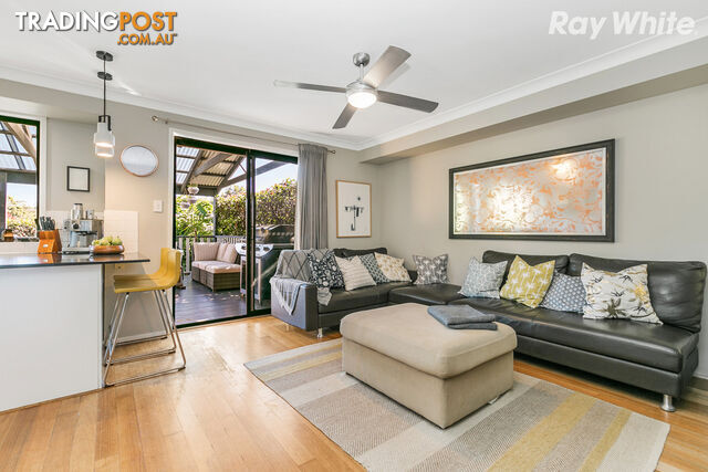 4 Inverness Cl GREEN POINT NSW 2251