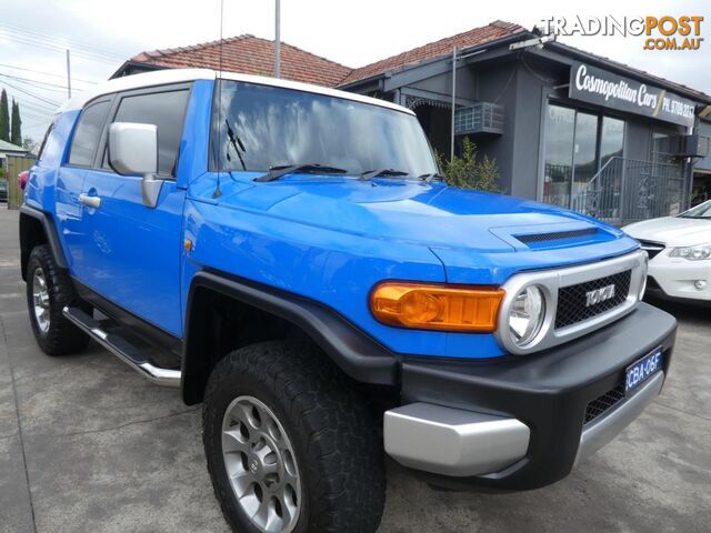 2011 TOYOTA FJCRUISER  GSJ15R 4D WAGON