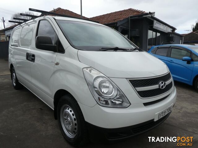 2010 HYUNDAI ILOAD CREW TQ 4D VAN