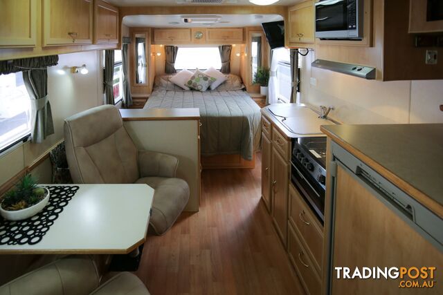 2007 Royal Flair Discovery 19?8? Caravan