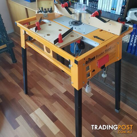 Triton RTA300 Router Table and Stand complete