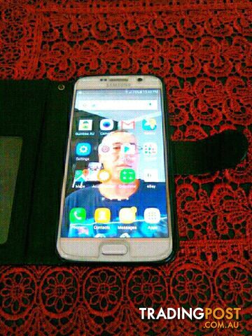 As new 64 Gb Samsung Galaxy S6