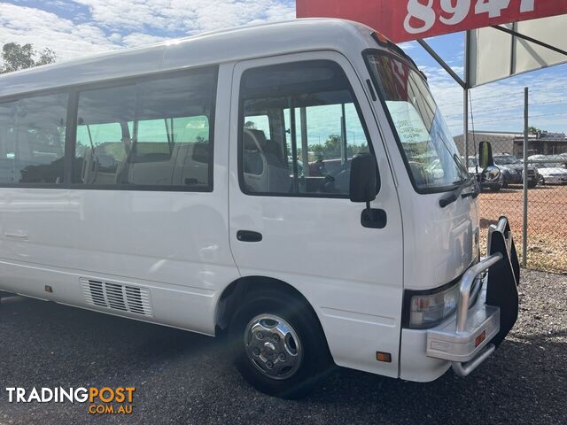 2007 TOYOTA COASTER DELUXE WHITE 5 SPEED MANUAL PASSENGER BUS
