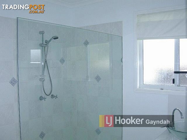 16 Sam Weller Ave GAYNDAH QLD 4625