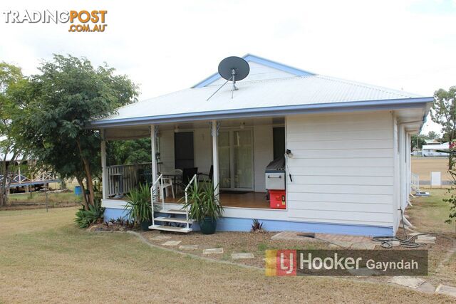 16 Sam Weller Ave GAYNDAH QLD 4625