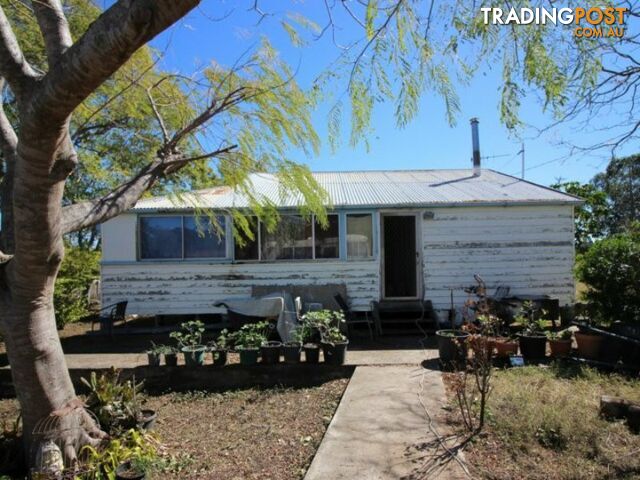 28 Merritt Street DIDCOT QLD 4621